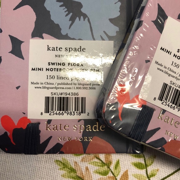 Kate Spade- Mini Notebook/Pen  ♠️📚 - Picture 8 of 8